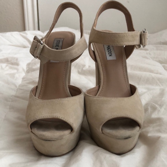 !!SOLD!! STEVE MADDEN Jillyy Platform Sandals - Picture 2 of 8